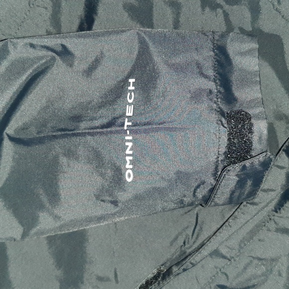 Columbia Omni tech Jacket - Picture 2 of 7